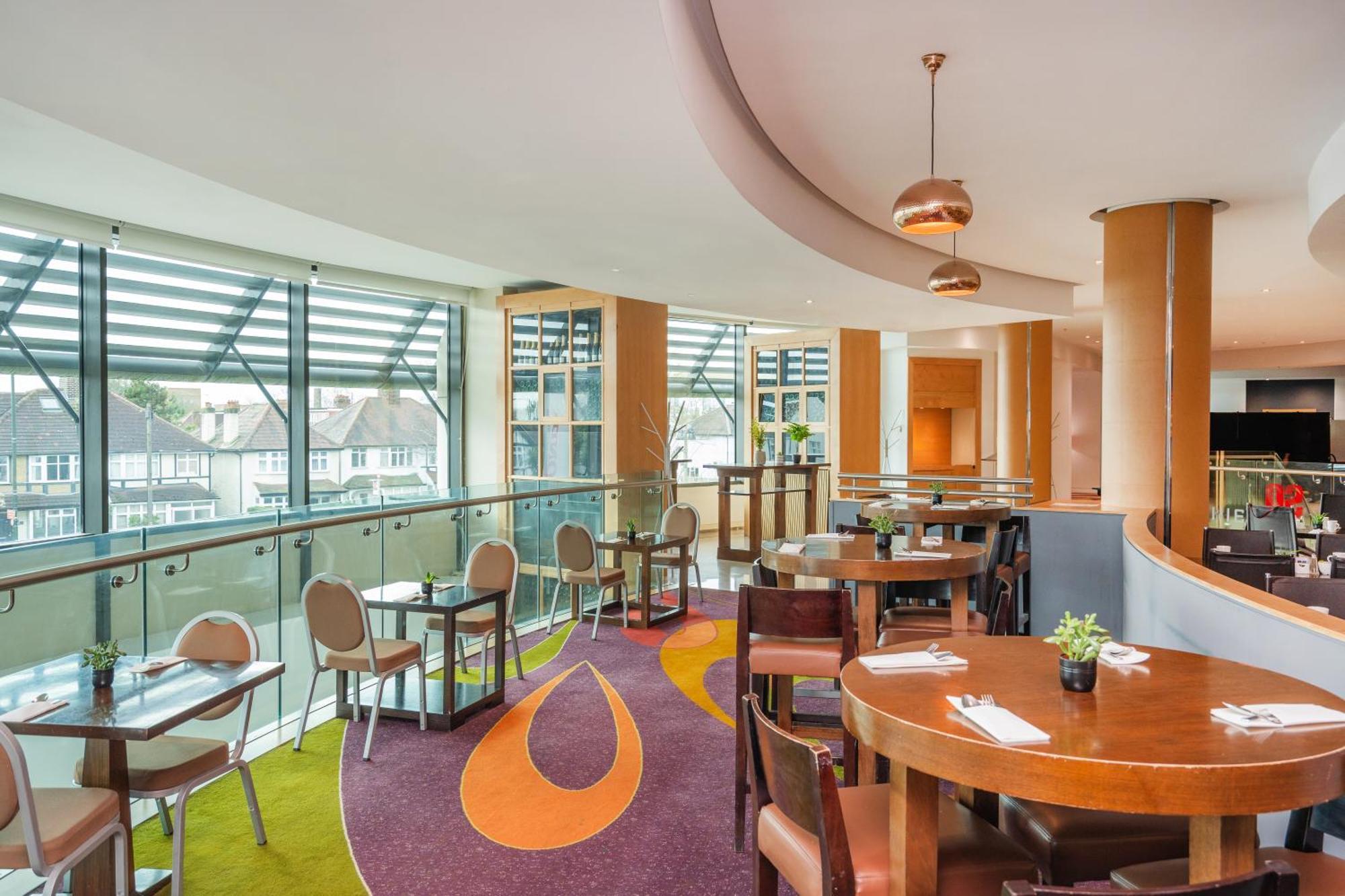 London Twickenham Stadium Hotel, A Member Of Radisson Individuals Exteriör bild