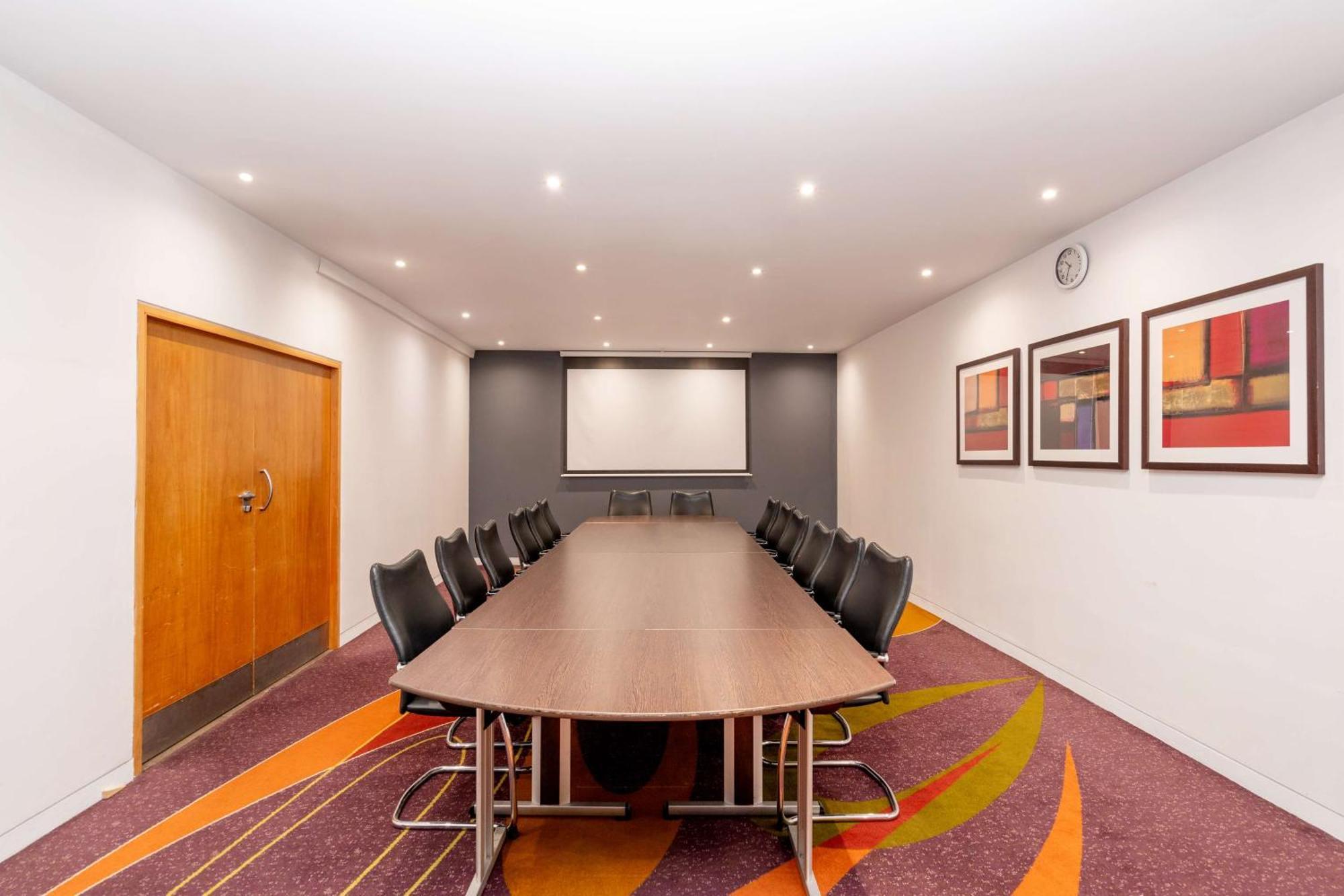 London Twickenham Stadium Hotel, A Member Of Radisson Individuals Exteriör bild